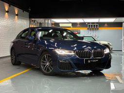 
										2021 BMW 520I M SPORT 滿									
