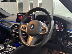 
										2021 BMW 520I M SPORT 滿									