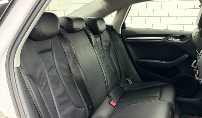 
								2015 AUDI A3 1.4T SEDAN S LINE 滿									