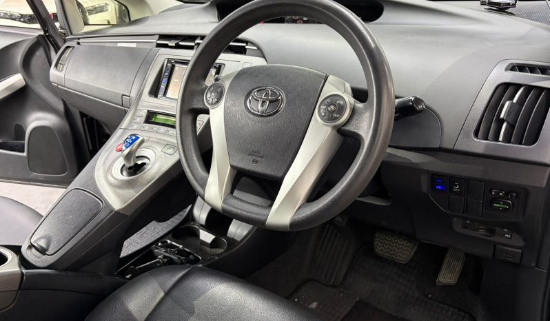
								2013 TOYOTA PRIUS HYBRID 滿									
