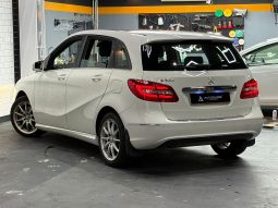 
										2013 MERCEDES BENZ B200 滿									