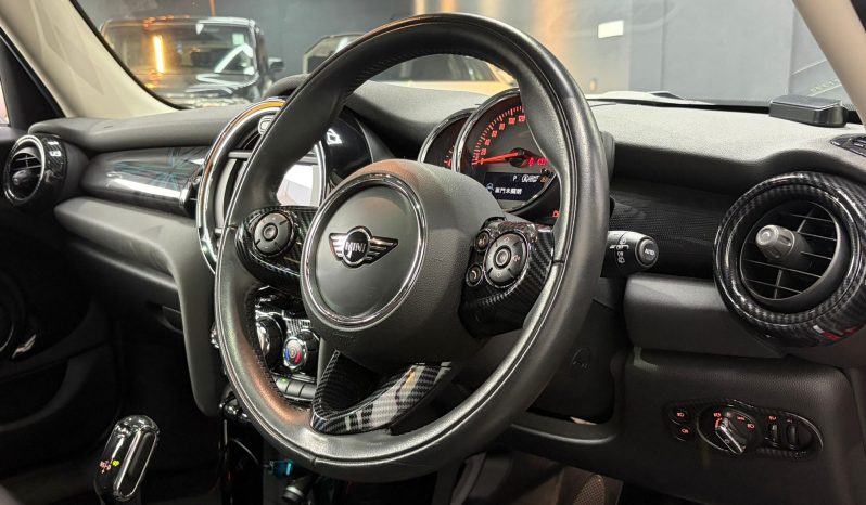 
								2018 MINI COOPER F55 滿									